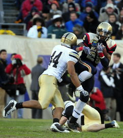 乐鱼体育平台登录-200蝶滑行距离：美选手更擅前段推进，滑蝶游身步